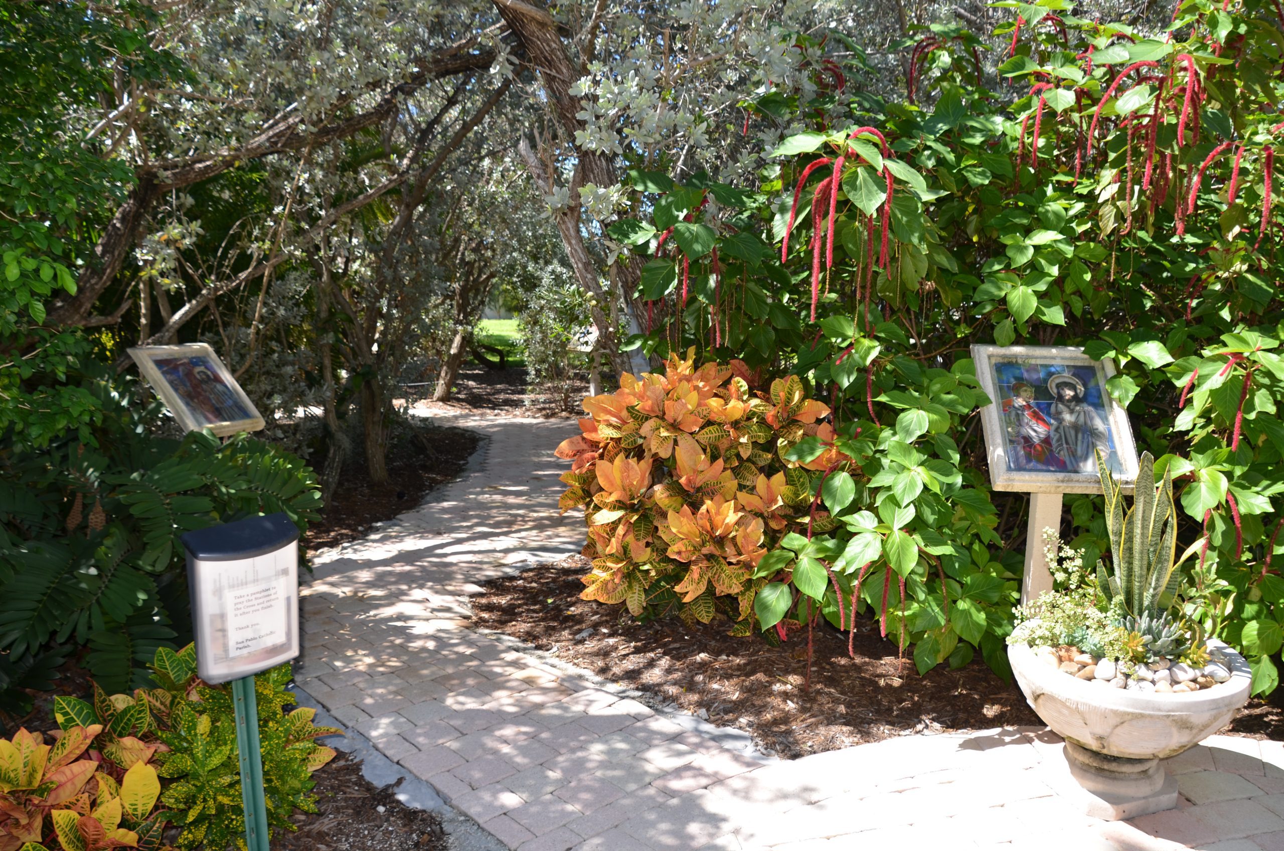 San Pablo Garden Stations of the Cross